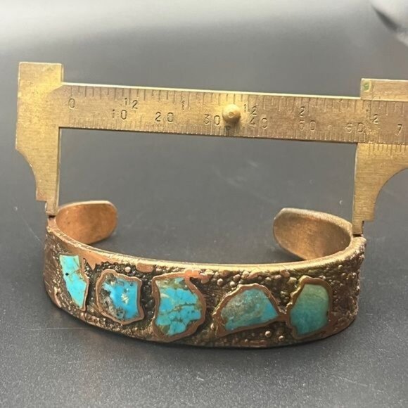 1970s Bell Copper Cuff Bracelet with Turquoise - Picture 8 of 8